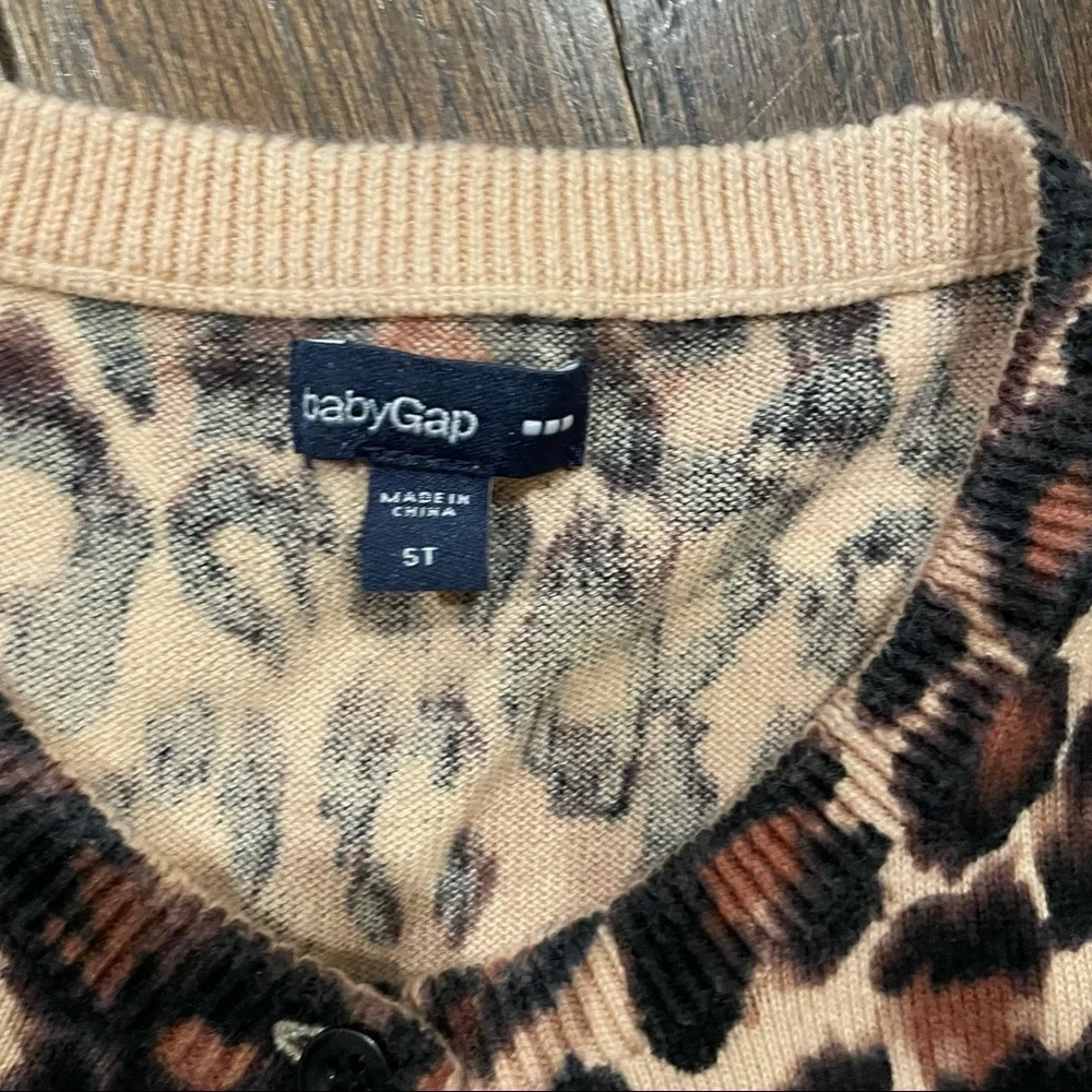 Gap Cheetah print cardigan sz 5 🐆🖤✨
